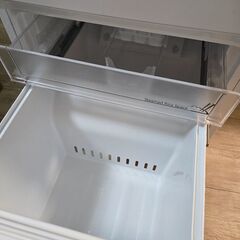 YAMADA　SELECT　YRZF17H1　冷蔵庫１７９Ｌ　ホワイトの画像