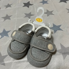 トレーニングシューズ　靴