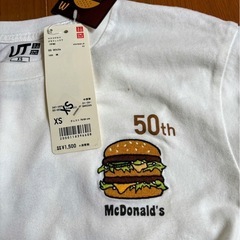 ＊新品＊『UNIQLO』マクドナルドグラフィック 50周年記念コラボUT 半袖Tシャツの画像