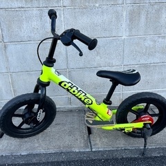 d-bikeストライダー　蛍光イエロー
