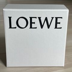 LOEWE 空き箱（美品、2025年6月免税店にて購入）の画像