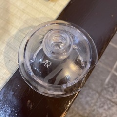 本体ソーダガラス 蓋ポリエチレン 水差し 約1.3リットルの画像