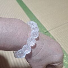 水晶バングルの画像