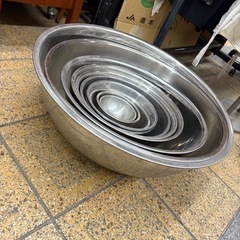 厨房器具　ステンレスホール　沢山の画像
