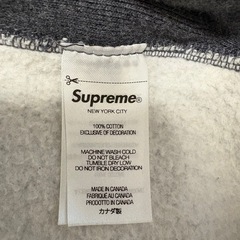 Supreme シュプリーム　パーカーの画像