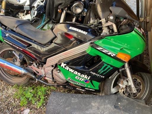 一時受付中断しますZZR 250