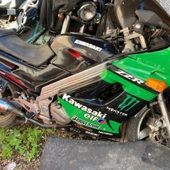 一時受付中断しますZZR 250 