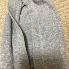 【※訳あり　男女兼用ベスト　90】コムサデモード　　グレーの画像
