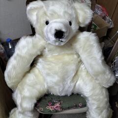 シロクマぬいぐるみ
