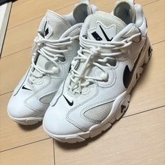 ナイキNIKE スニーカーエアバラージ　28.0cm