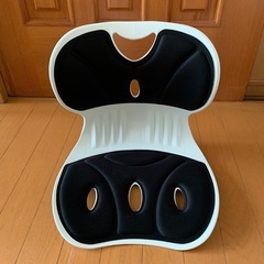 骨盤サポートチェア①　