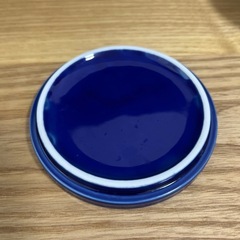 ブルー　蓋付き陶器の画像