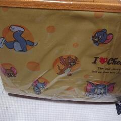 新品未開封 トムとジェリー座れる収納BOX 保冷保温の画像