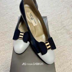 ＊＊値下げしました＊＊　未使用ローヒールパンプス