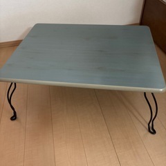 折りたたみテーブル