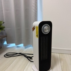 【美品】電気ファンヒーター／足元ヒーター／3段階切替＆首振り機能付き✨