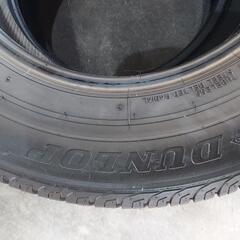 中古タイヤ！！215/70R16の画像