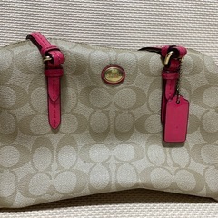 COACH 蛍光ピンクショルダー ショルダーバッグ