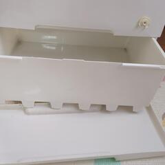 難ありプラスチックチェストの画像
