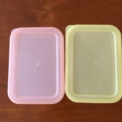 タッパー4個の画像