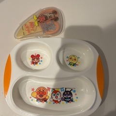 アンパンマン　ミッキー　離乳食グッズ