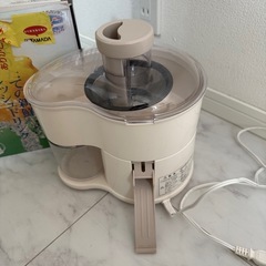 TESCOM PALCOOKIN スクロール型ジューサー TJ9 ホワイト の画像