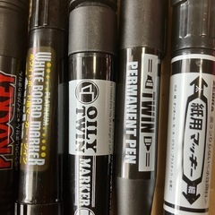 油性ペン細い5本➕太い8本　未使用からの画像