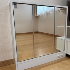化粧台の上
の画像