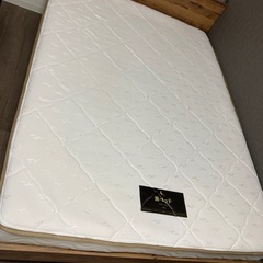 nerucoダブルサイズ　ポケットコイルマットレス&棚付きスノコベッド