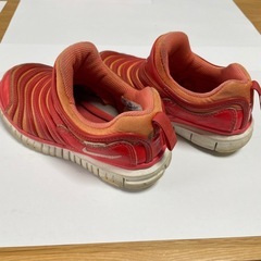 NIKE ダイナモフリー 17cmの画像