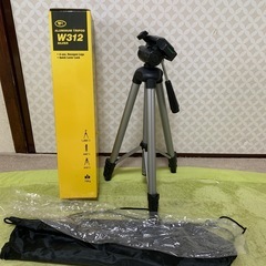 カメラ三脚　4段伸縮式　レバーロック