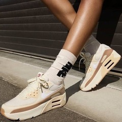 定価2万円【新品タグ付】NIKE AIRMAX90 LV8 ナイ...