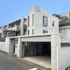 💞日吉本町駅徒歩10分💞二世帯住宅としても利用可💞延床305㎡で生活しやすい💞ホームエレベーター付き💞駐車スペース4台駐車可💞 - 横浜市