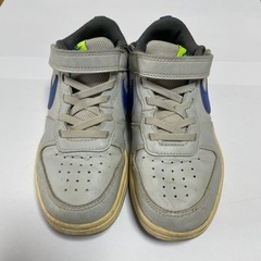NIKE スニーカー 20cmの画像