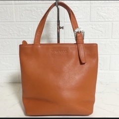  【受け渡し先決まりました】 NINA RICCIのオレンジのレ...