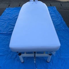 【Ａ-21】手動昇降  マッサージベッド（中古美品）