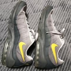  NIKE スニーカー 26.5の画像