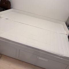 IKEA ブリムネス セミシングル～クイーンサイズベッド