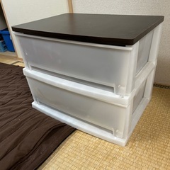 衣装ケースの画像