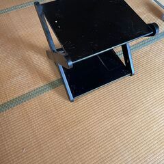 テーブル