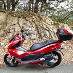 ホンダ　PCX 125　キャンディーロージーレッド　モリワキマフ...