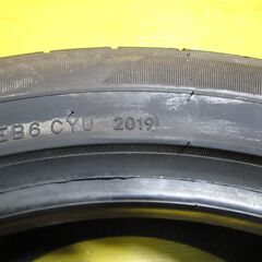 A4643 225/45R17 2本SET 17インチ momo M3 １９年製 新品アウトレット品の画像