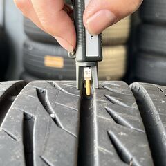 【タイヤホイールセット☆タイヤ溝７部山】 LEONIS レオニス 17インチ アルミホイール / REGNO タイヤ付き 4本セットの画像