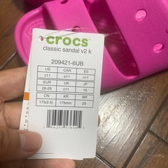 crocs クロックス キッズ サンダルの画像