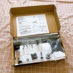 新品⭐️ シングルLCDコンピュータモニター 独立型スタンドスタンド 回転式 高さ調節の画像