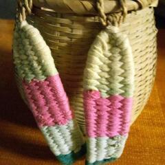 竹で編んだおいこの画像