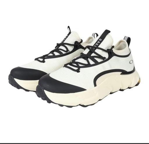 新品　OAKLEY「LIGHT SHIELD」スニーカー・ホワイト×ブラック 27.5