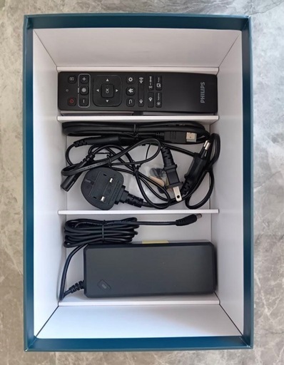 新品　Philips Screeneo U4 超短焦点プロジェクター
