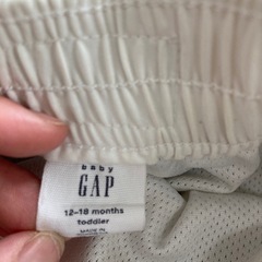 babyGAP 水着🩳12-18monthsの画像