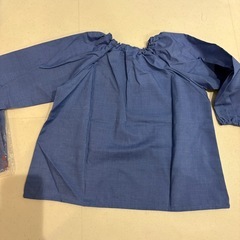 新品未使用！ 110　ひかりのくに　スモックの画像
